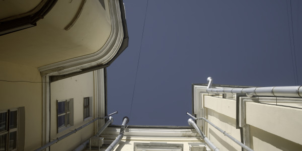 Trabajos Verticales en Fachadas de Edificios / Viviendas Cubas de la Sagra · Pintado de Edificios Altos, Patios Interiores de Luces y Estructura Complejas